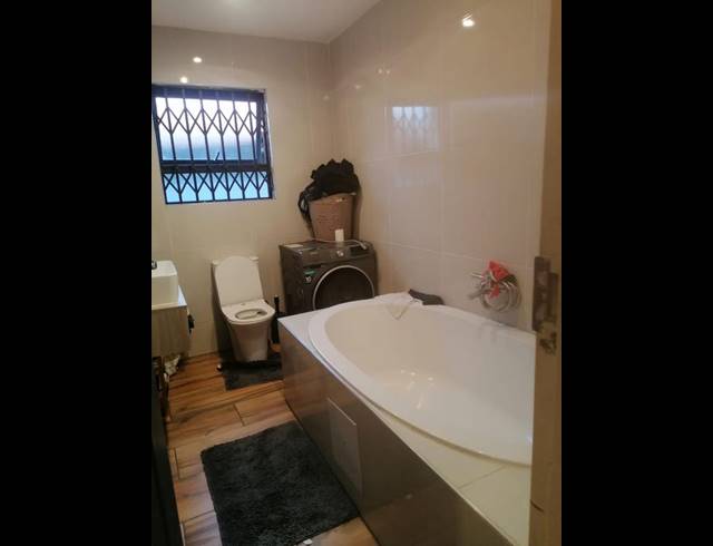 3 BEDROOM HOUSE FOR SALE IN PROTEA GARDEN